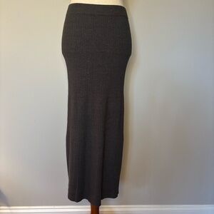 MDRN Gray Knit Ribbed Skirt size S